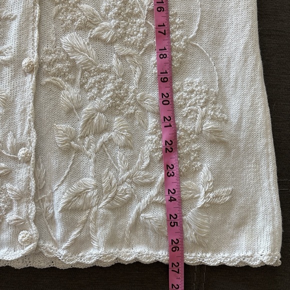 Maurada women’s Elegant White Embroidered  Cardigan. Cotton Rayon. L - Picture 5 of 7